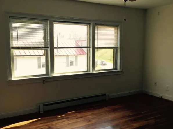 3413 Falls Rd APT 1A, Baltimore, MD 21211
