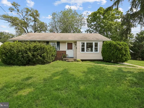 323 Juniata Ave, Delran, NJ 08075
