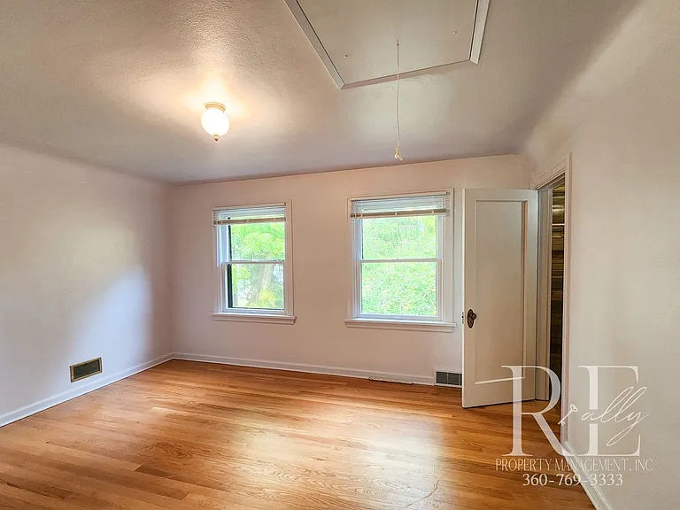 9051 Sunset Ln NW — Photo 26