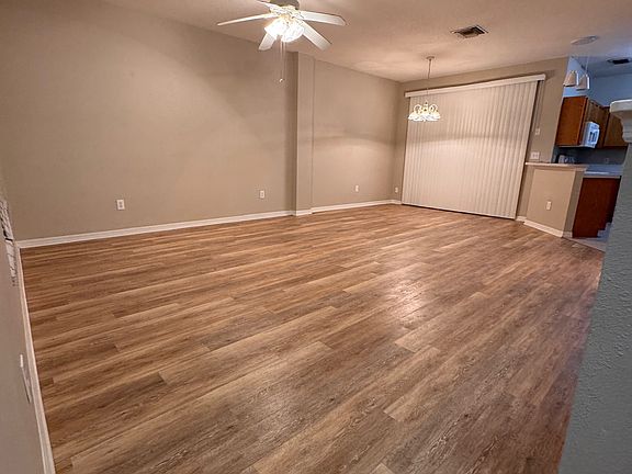 2nd image of 2152 Golden Oak Ln