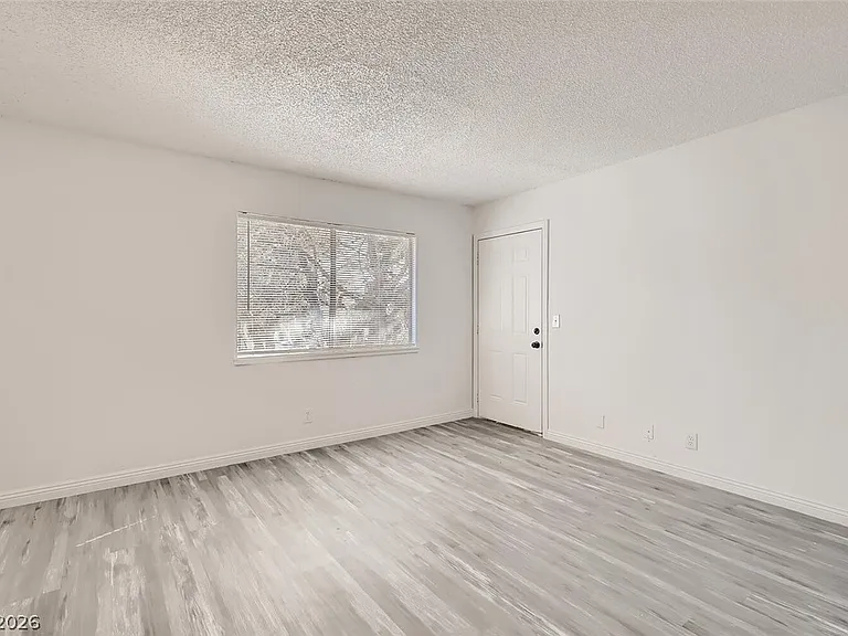 4364 Tara Ave #D — Photo 6