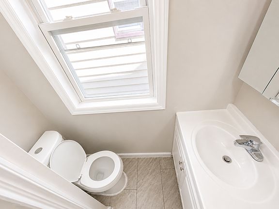 3rd image of 61 Stuyvesant Ave Floor 2