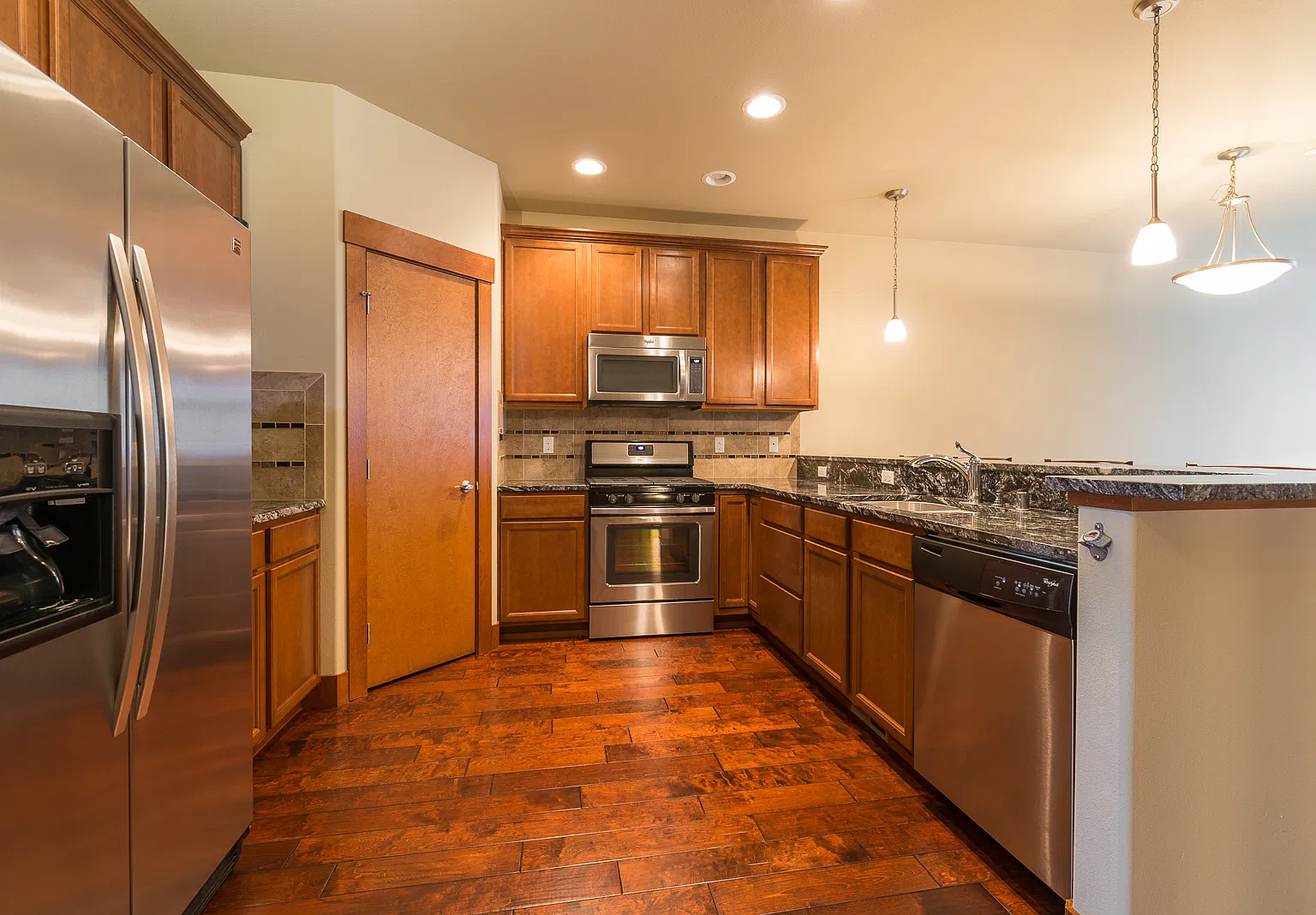 Renton 3 bed Townhouse for Rent — Photo 3