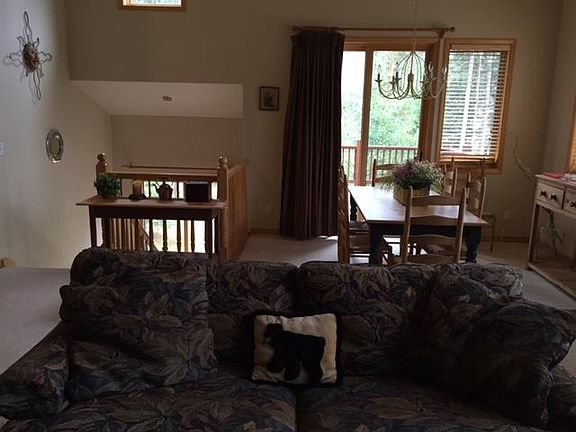 5th image of 476 Highwood Cir