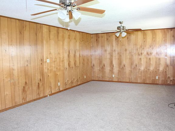 3rd image of 17 5th Ave
