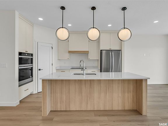 3rd image of 720 Brighton Boulevard #10