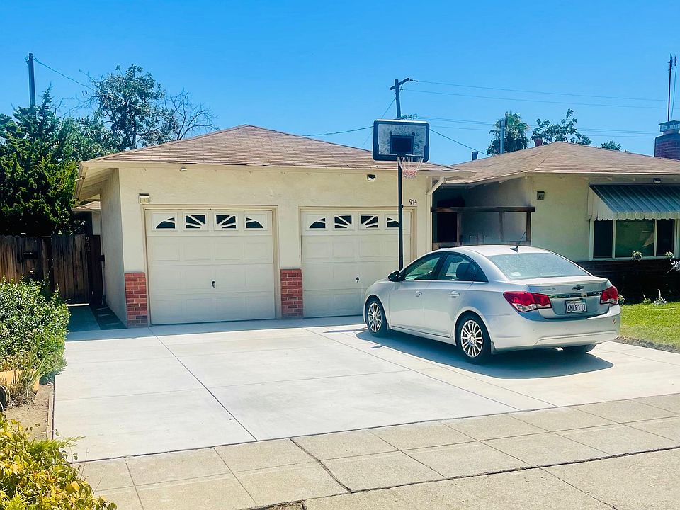 FRONT OF DUPLEX