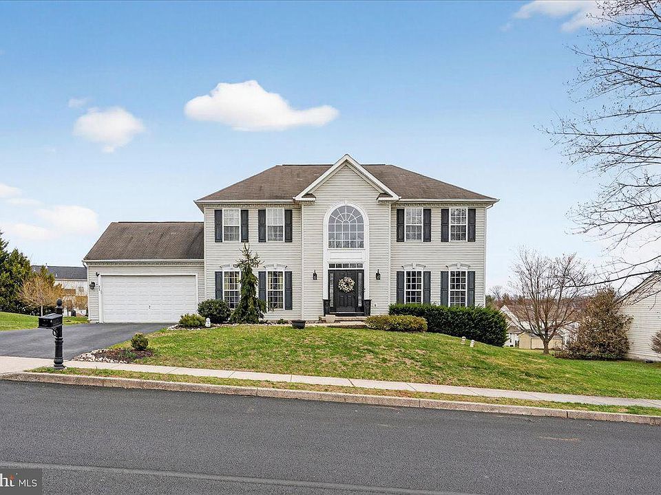 1st image of 808 Bramblewood Dr