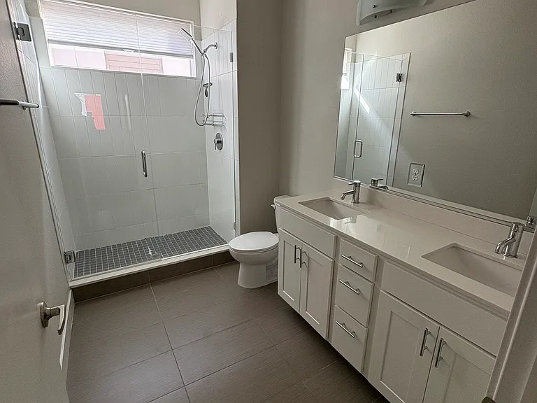 2120 Decatur St — Photo 11