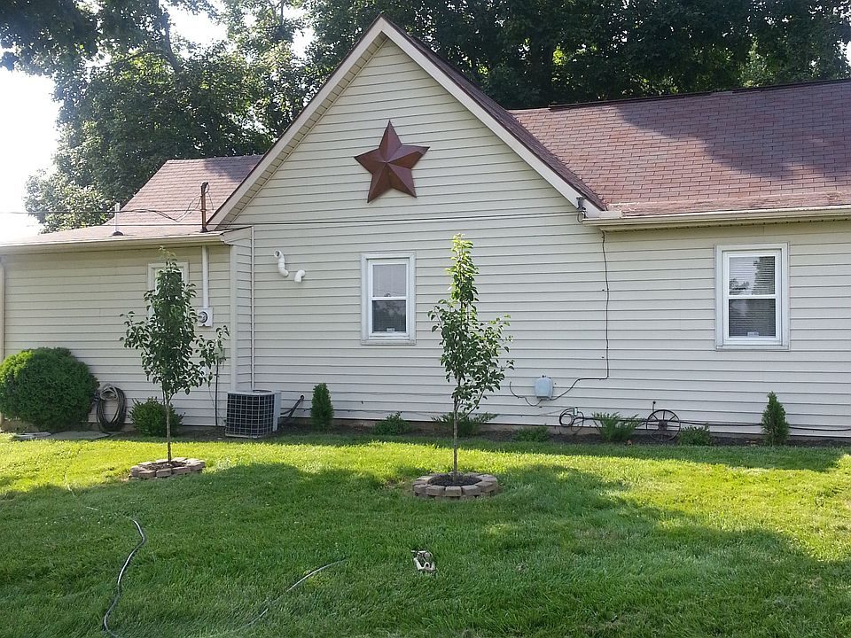 2nd image of 12509 Sparta Pike