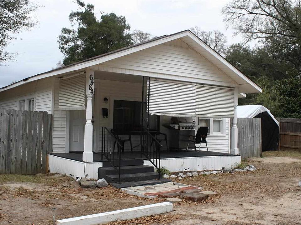 2nd image of 6484 Magnolia St