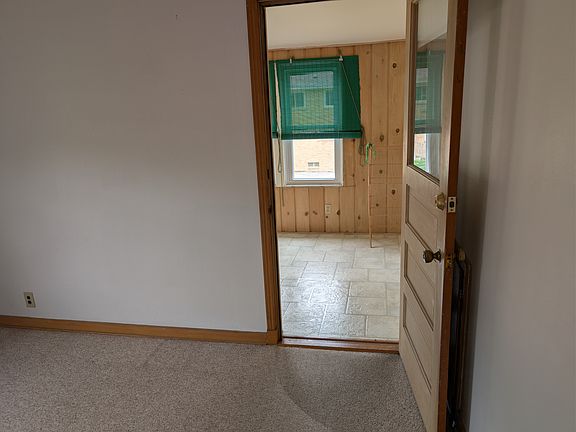 4th image of 1109 Haywood Dr #2