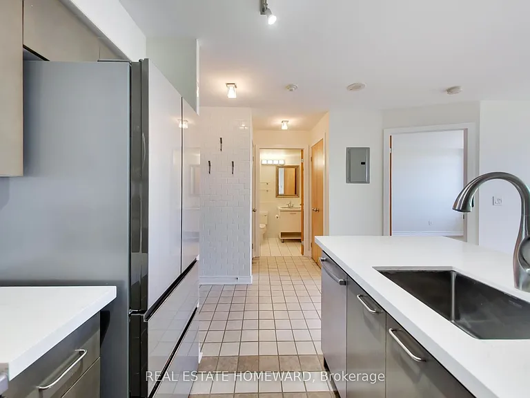 255 Richmond St E #Penthouse 10 — Photo 11