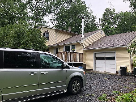 Drive up to garage and front