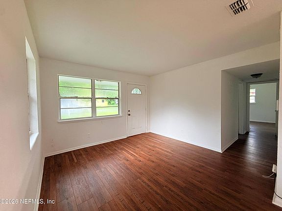 3rd image of 9130 SPOTTSWOOD Road