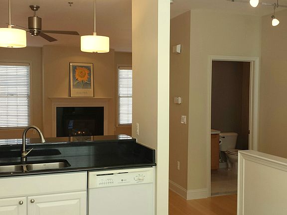 5th image of 25594 Saint James #1