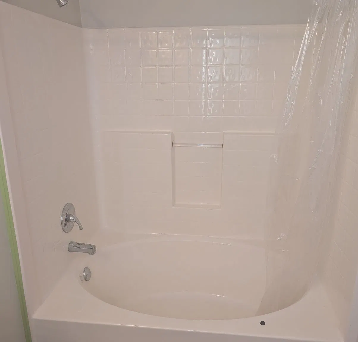 3 bed, 1152 sqft, $1,300 — Photo 4