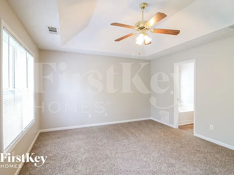 15 Fenwick Way — Photo 10