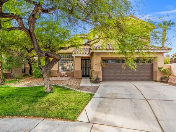 8225 Ruby Mountain Way, Las Vegas, NV 89128