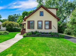 1026 Logan Ave, Elgin, IL 60120
