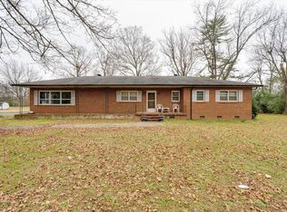 812 Betsy Pack Dr, Jasper, TN 37347