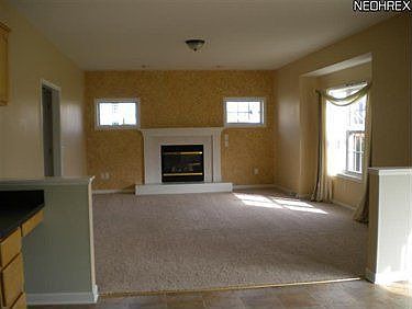 3rd image of 3800 Heathery Cir