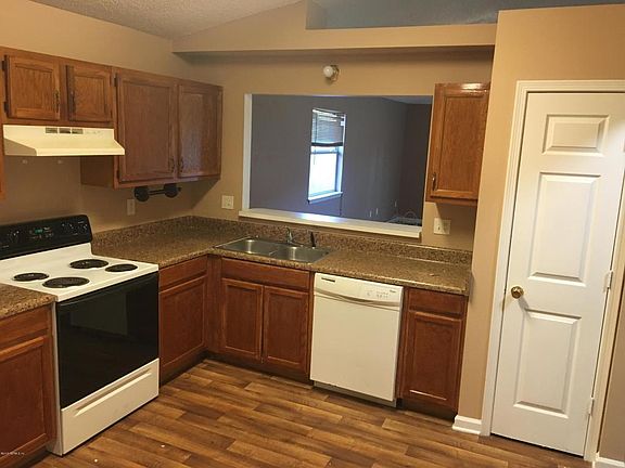 5th image of 10767 San Antonio Ct