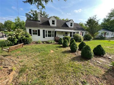 206 E 3rd Ave, Easley, SC, 29640