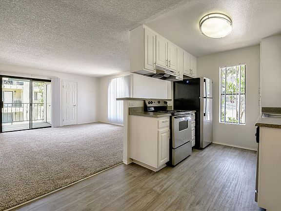 3rd image of 444 E 4th Ave APT 1005