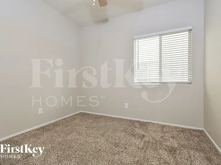 1527 Paradise Reef Ave — Photo 13