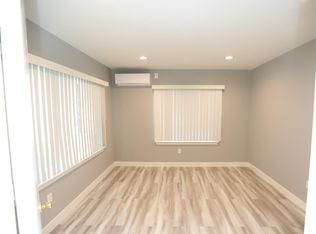14541 1/2 Dickens St, Sherman Oaks, CA 91403
