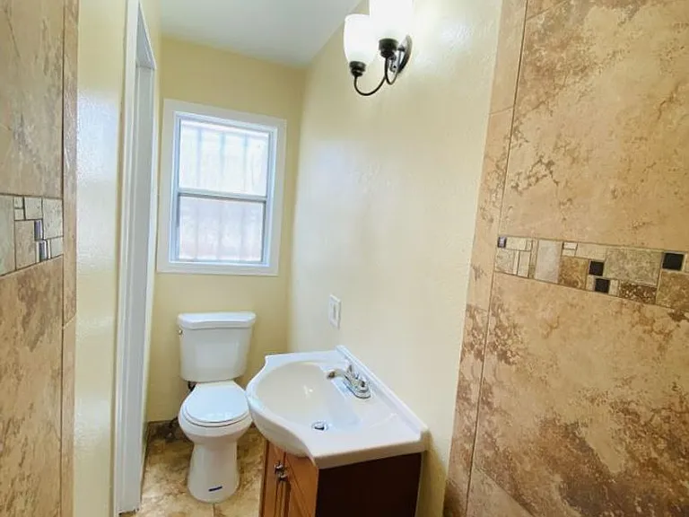 204 N Spring Ave #A — Photo 3