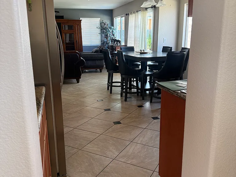 29424 W Camino Ct — Photo 10