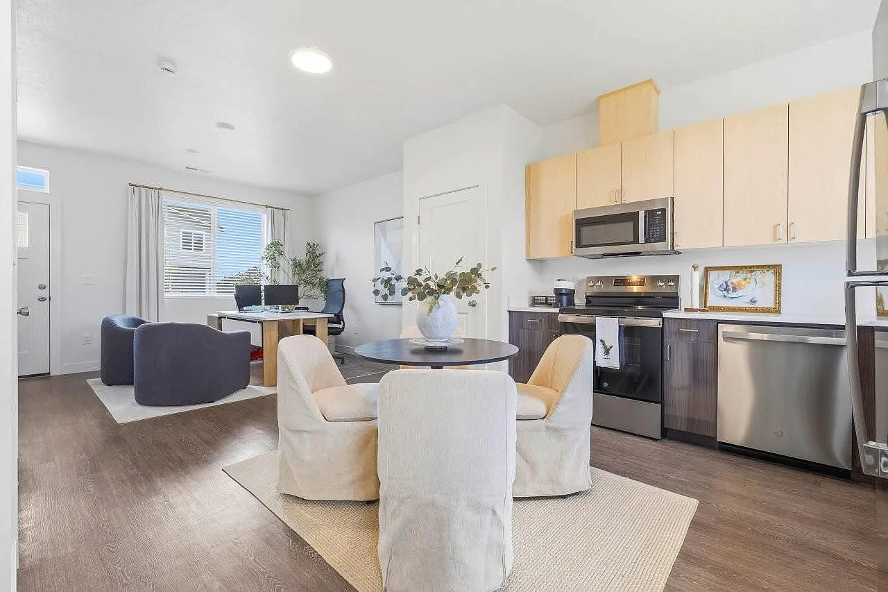 The Ridge Townhomes — Photo 3