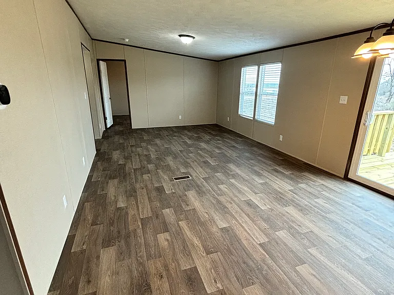 236 Billy Jo Ln — Photo 8