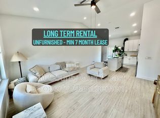 584 Flamingo Rd, Venice, FL 34293