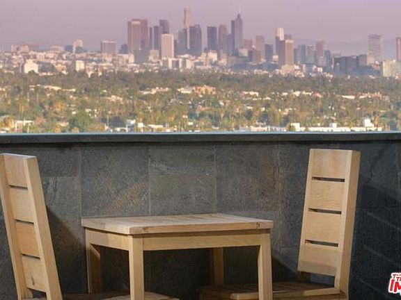 4th image of 1155 N La Cienega Blvd #3