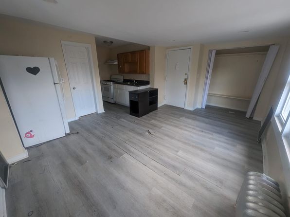 104 Sherman Ave APT 8