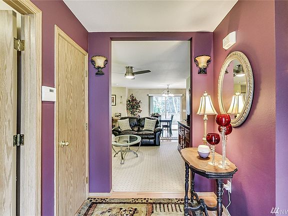 5th image of 1096 NE Beaumont Ln