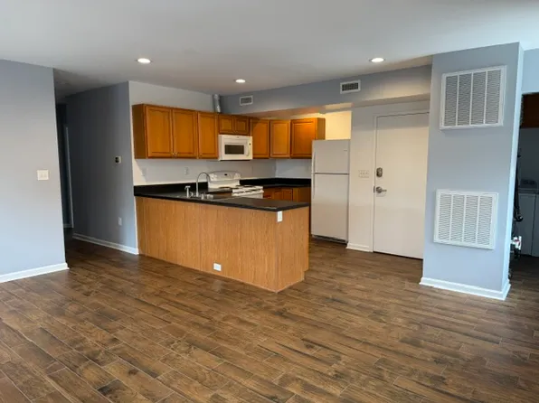 6 N 18th St #301, Richmond, VA 23223