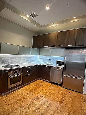 1st image of 72 Willoughby St APT 5C