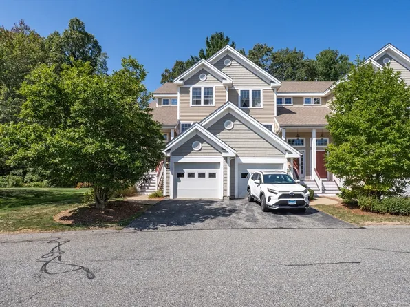 28 Lincoln Ln #28, North Grafton, MA 01536