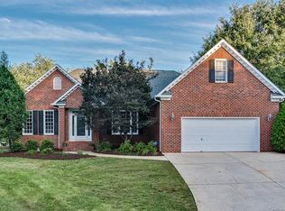 1000 Foxfield Rd, Waxhaw, NC 28173