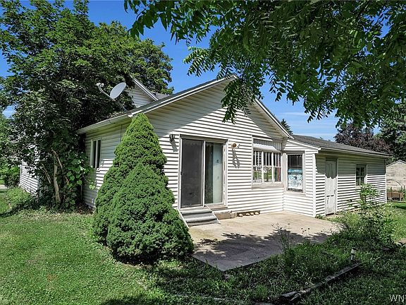 5th image of 57 Jackson St