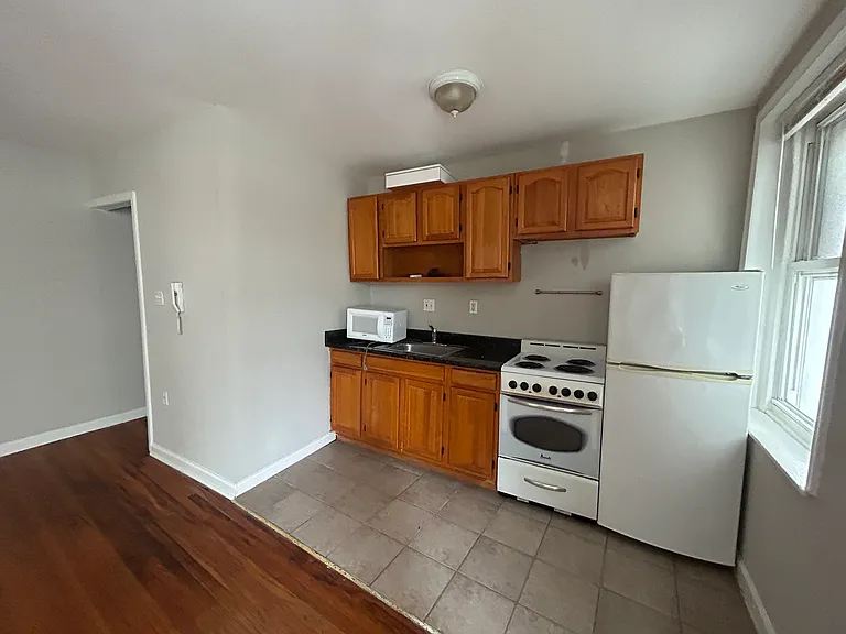 3416 Spring Garden St #A21 — Photo 8