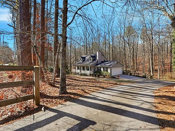 3rd image of 126 Midway Rd NW