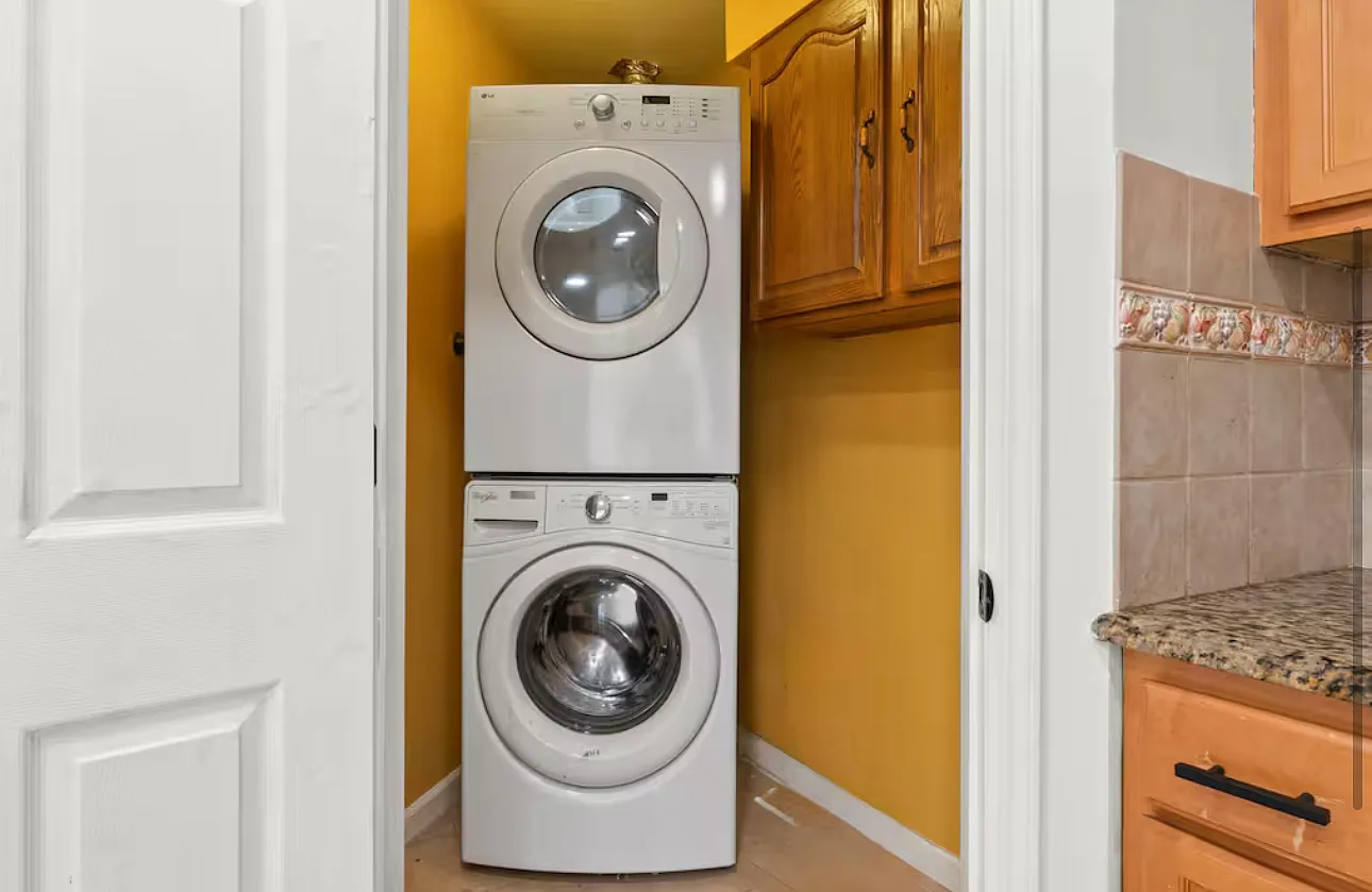2 bed, $2,300 — Photo 2