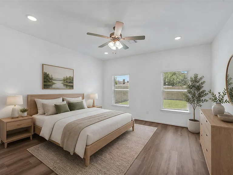 13614 Pine Dr — Photo 12