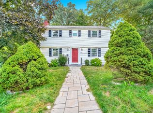 62 Oakdale Ave, Waterbury, CT 06708