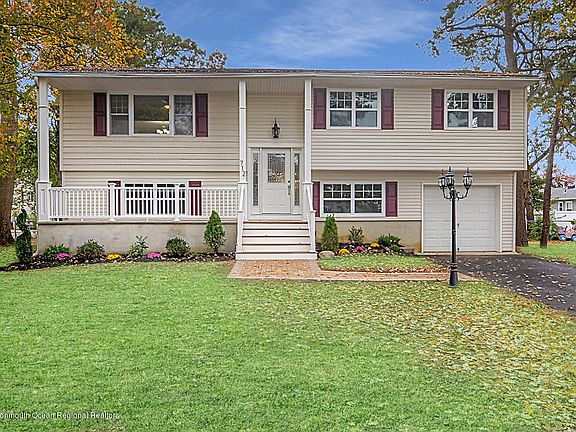 2nd image of 712 Parkview Blvd